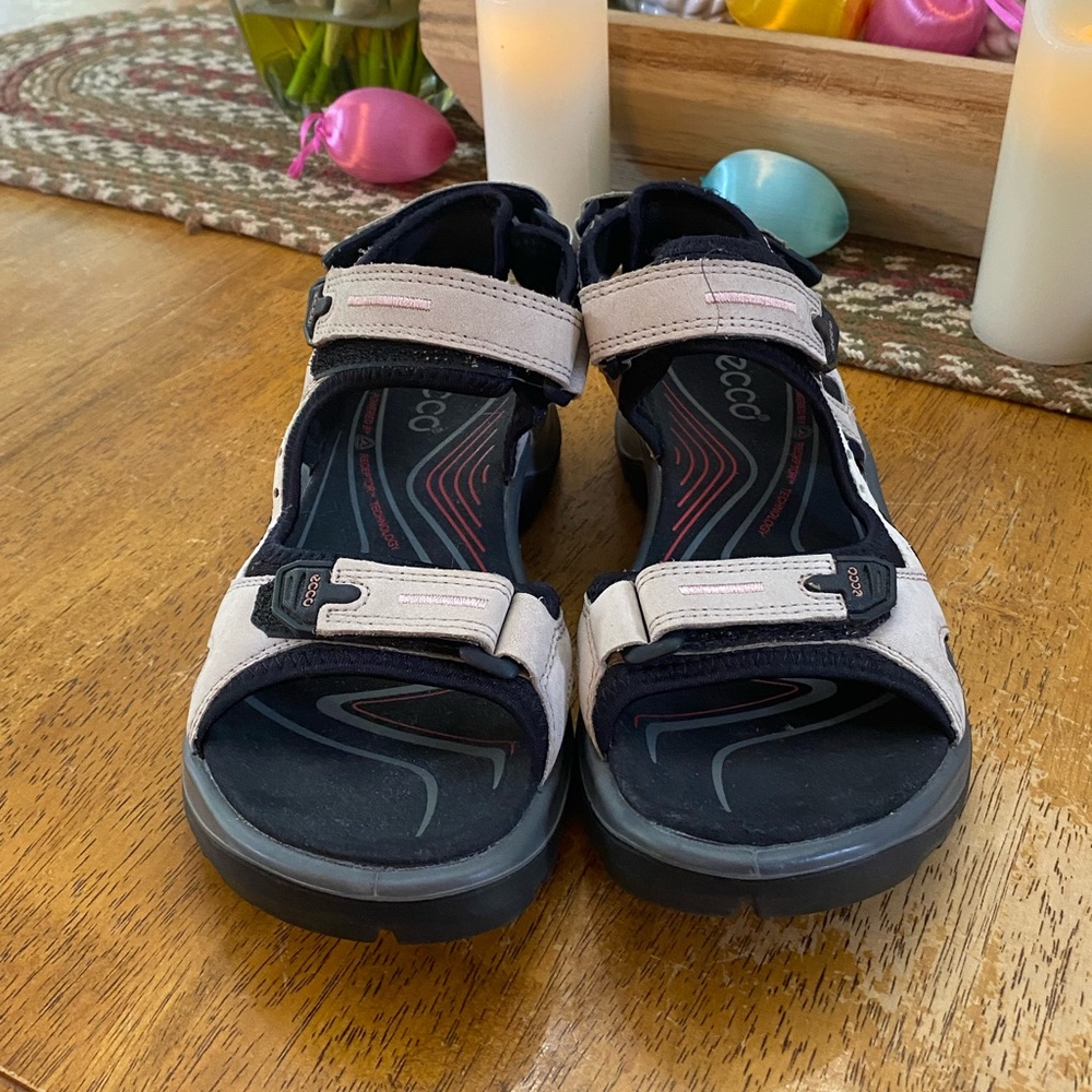 Women's ECCO Yucatan Offroad sandals size 38 - Picture 3 of 7